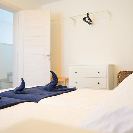 Apartamentos El Marinero - Avenida 칼레타 데 세보 외부 사진