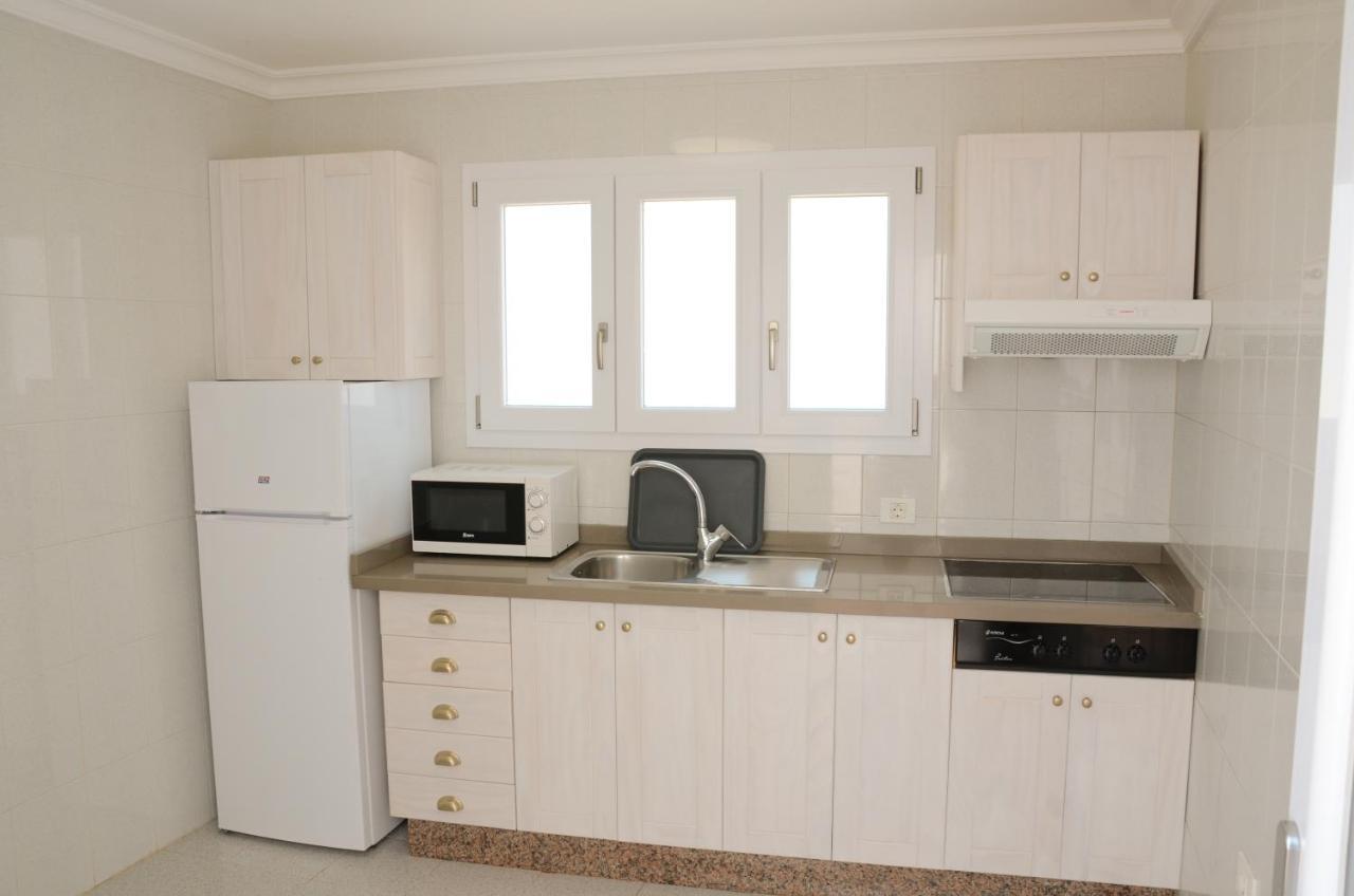 Apartamentos El Marinero - Avenida 칼레타 데 세보 외부 사진